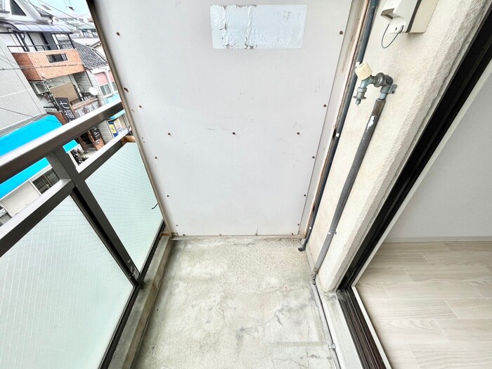 物件内観写真14　(洗濯機置場)