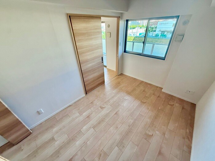 物件内観写真11　(居室)