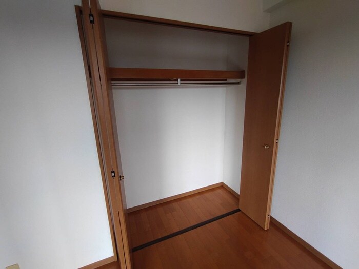 物件内観写真15　(居室)