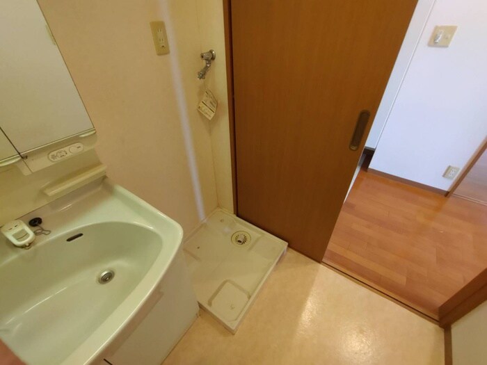 物件内観写真19　(洗濯機置場)