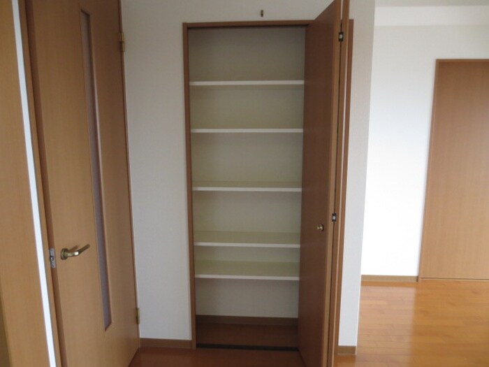 物件内観写真19　(収納)
