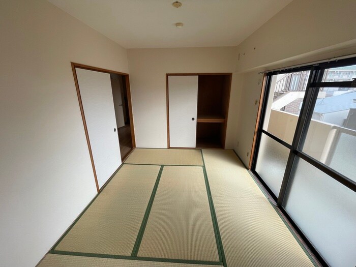 物件内観写真8　(居室)