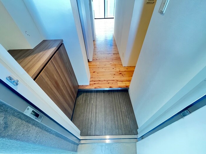 物件内観写真20　(玄関)