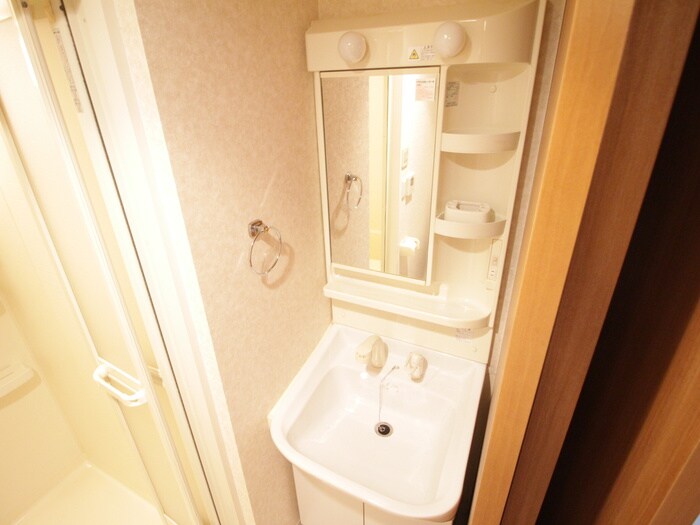 物件内観写真11　(洗面)