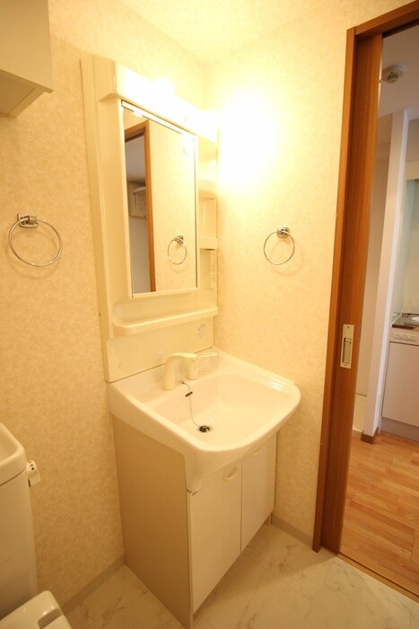 物件内観写真12　(洗面)