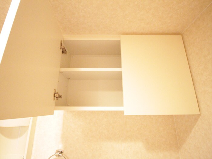 物件内観写真13　(収納)