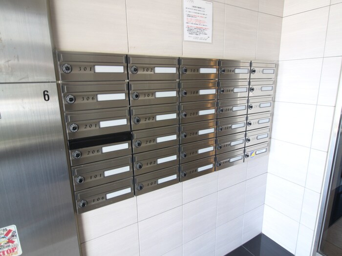 物件外観写真4　(建物設備)