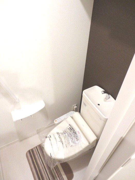 物件内観写真13　(トイレ)