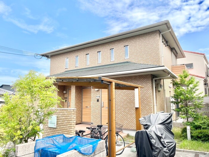 物件外観写真1　(外観写真)