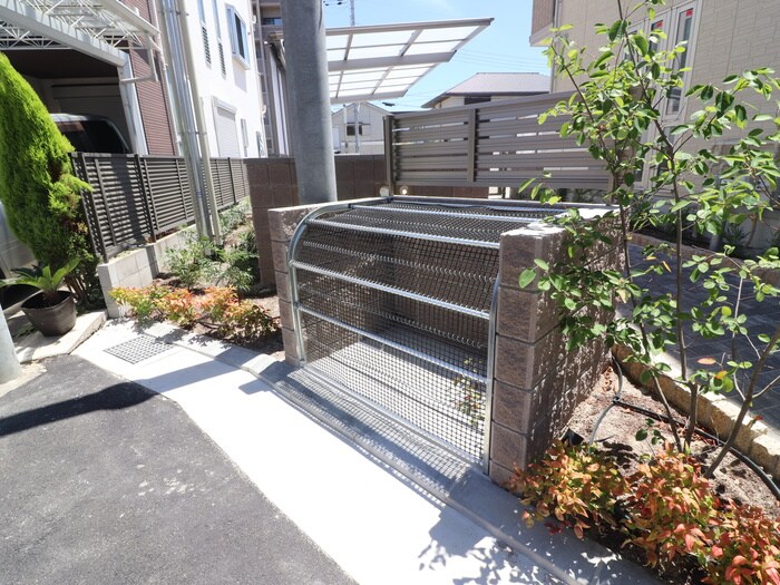 物件外観写真6　(建物設備)