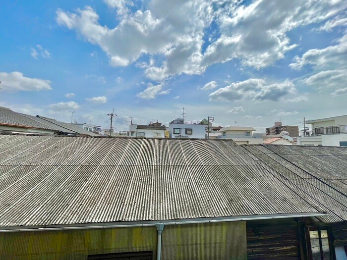 物件内観写真22　(室内からの展望)