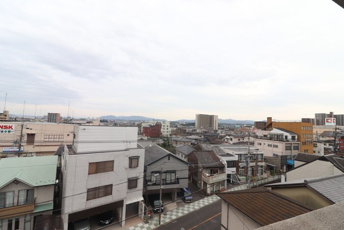 物件内観写真15　(室内からの展望)