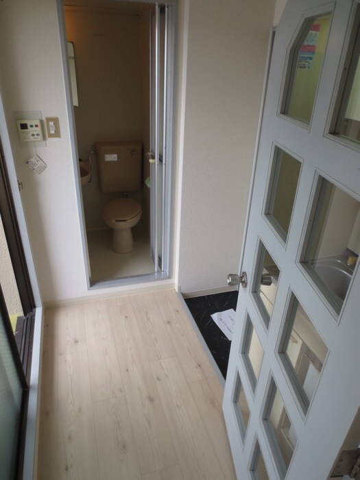 物件内観写真12　(廊下)