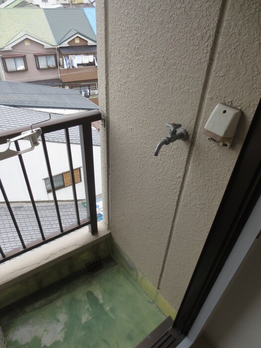 物件内観写真16　(洗濯機置場)