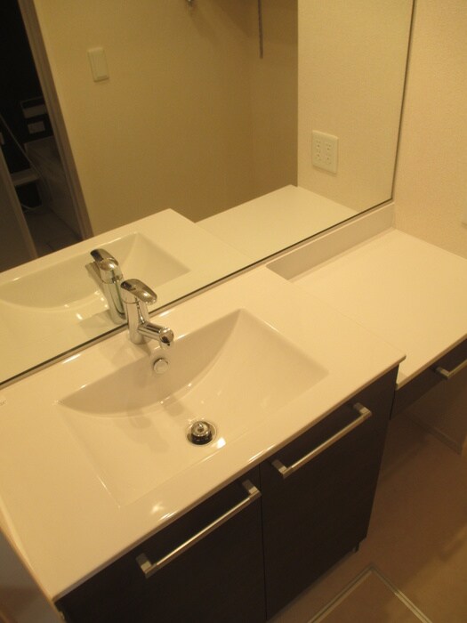 物件内観写真9　(洗面)