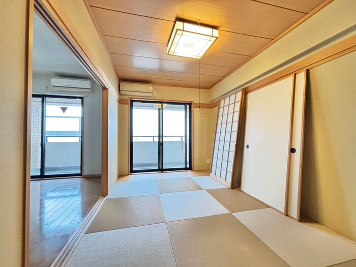 物件内観写真8　(居室)