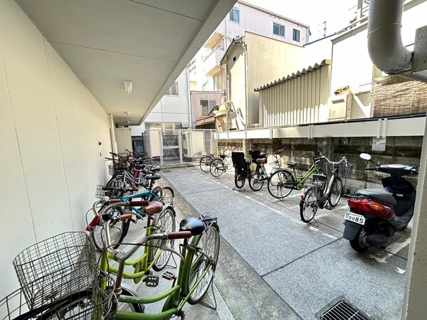駐輪場
