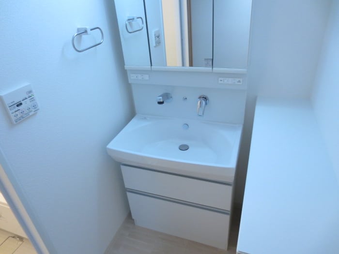 物件内観写真11　(洗面)