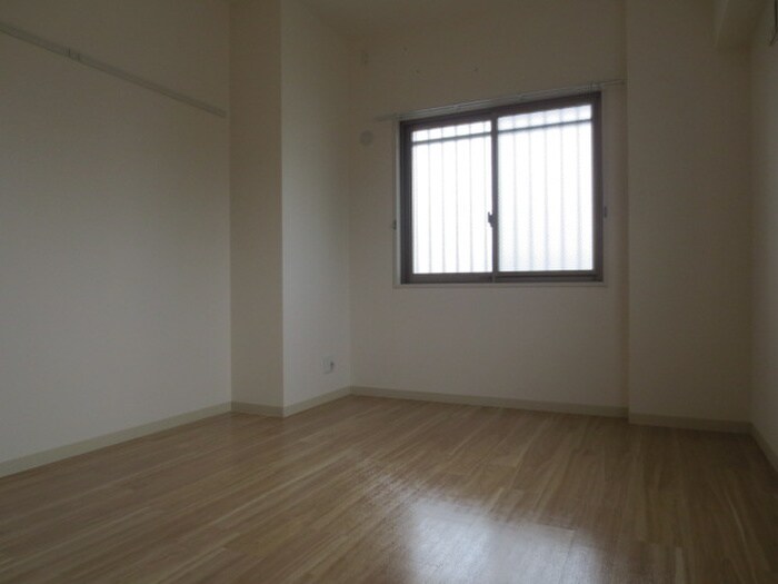 物件内観写真18　(居室)