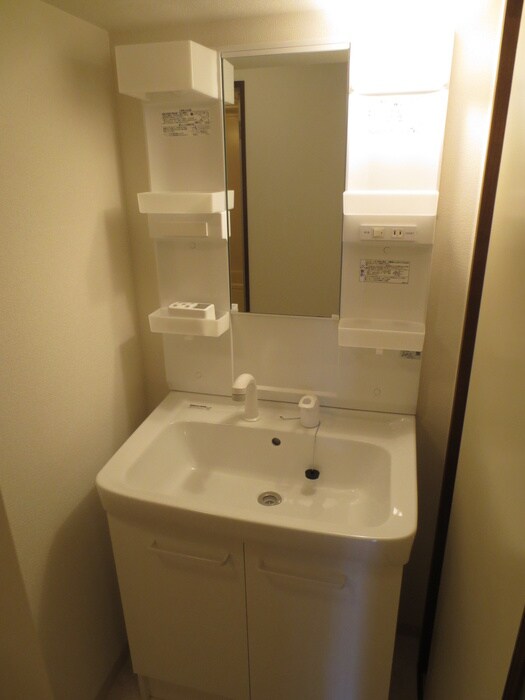 物件内観写真12　(洗面)