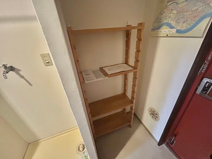物件内観写真8　(靴箱)
