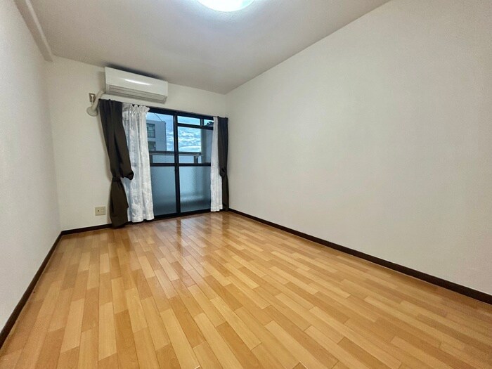 物件内観写真13　(居室)