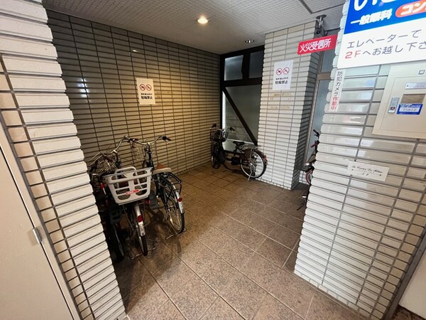 駐輪場