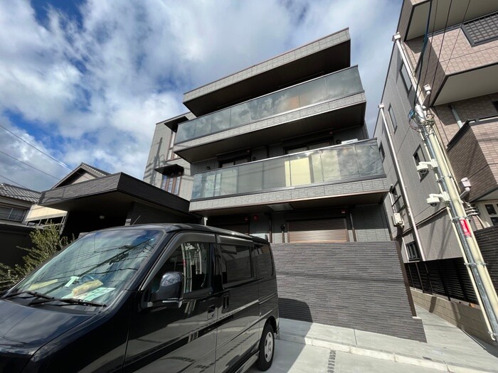 物件外観写真4　(駐車場)