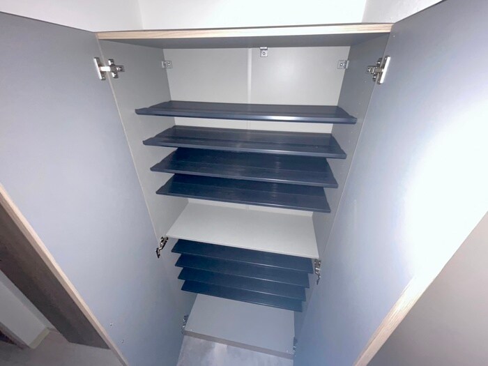 物件内観写真8　(靴箱)