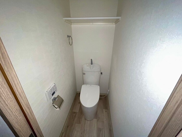 物件内観写真11　(トイレ)