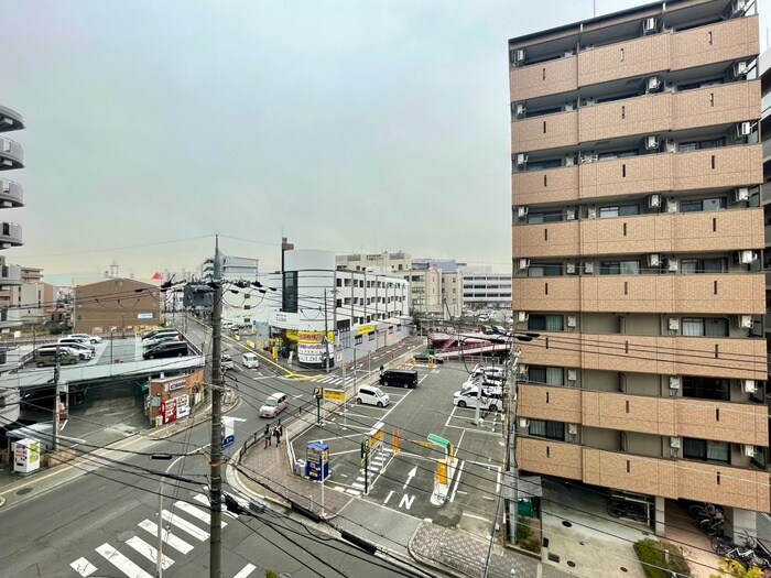 物件内観写真20　(室内からの展望)