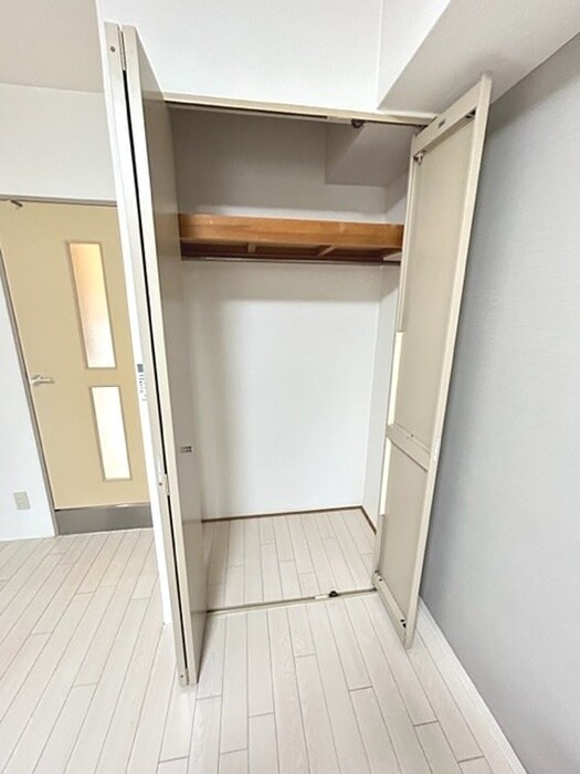 物件内観写真11　(収納)