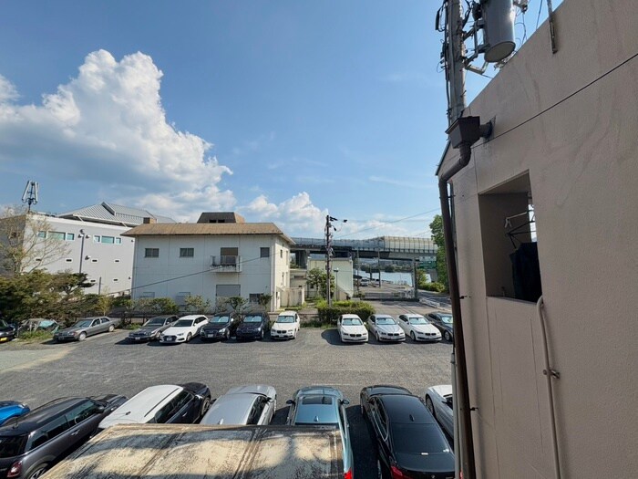 物件内観写真21　(室内からの展望)