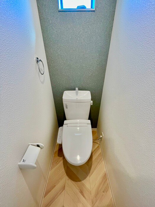 物件内観写真14　(トイレ)