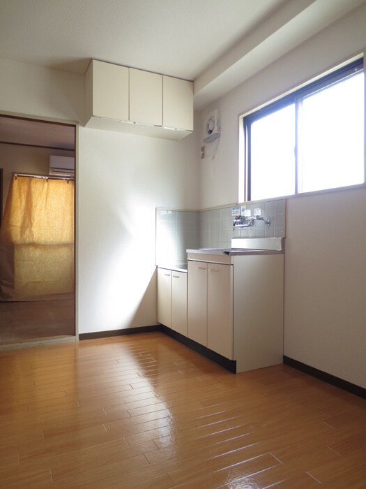 物件内観写真9　(居室)