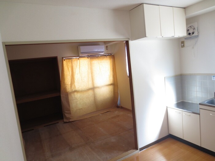 物件内観写真11　(居室)