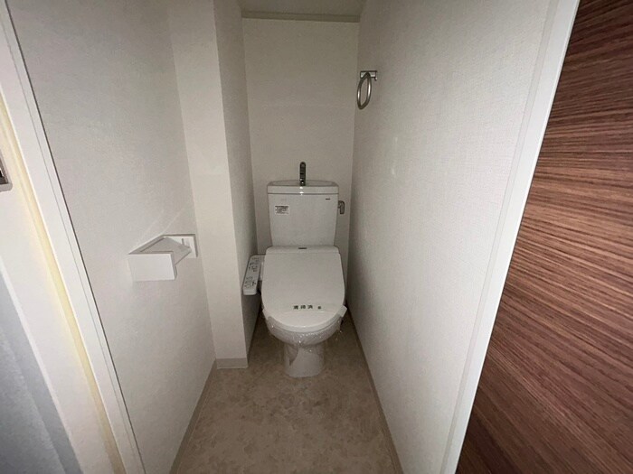 物件内観写真11　(トイレ)