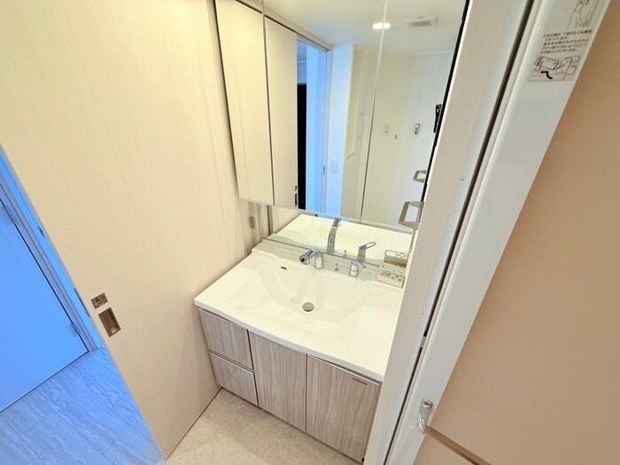 物件内観写真13　(洗面)