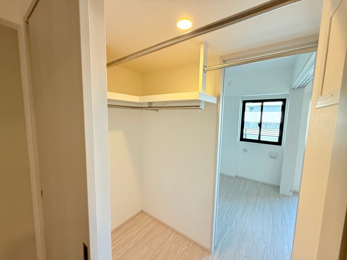 物件内観写真16　(収納)