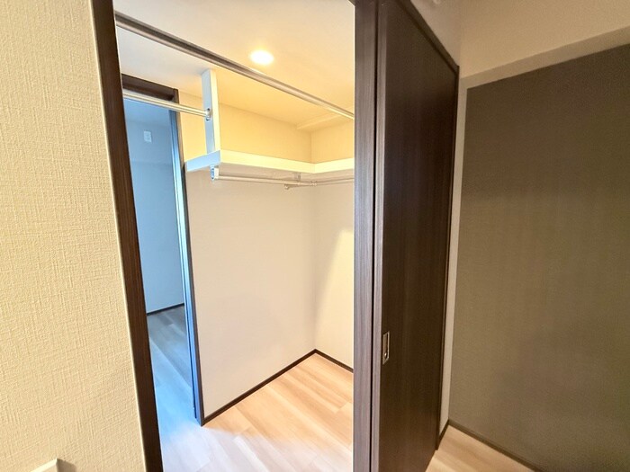 物件内観写真16　(収納)
