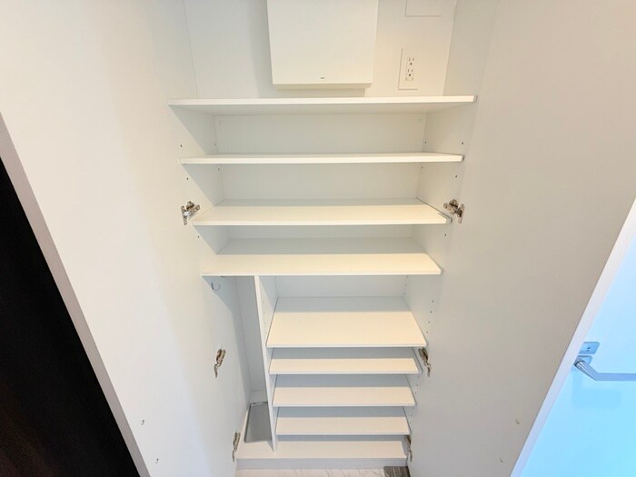 物件内観写真19　(靴箱)