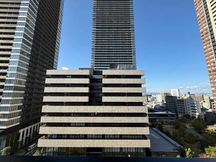 物件内観写真21　(室内からの展望)