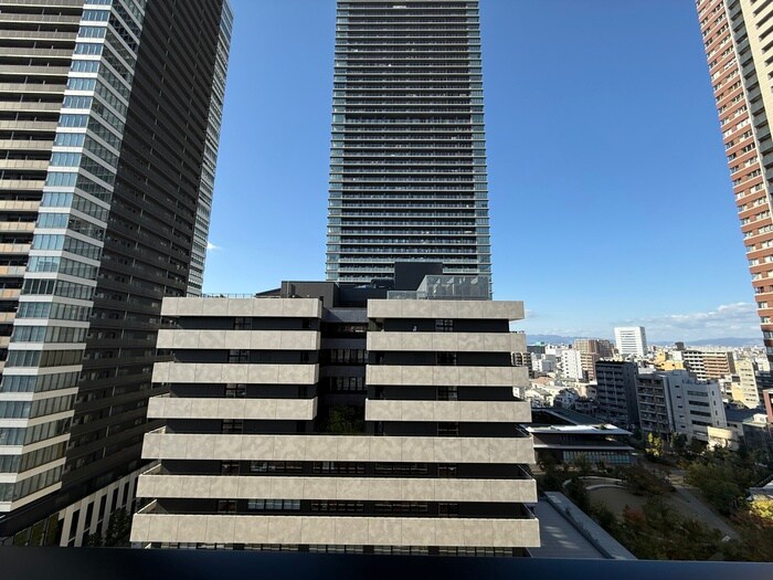 物件内観写真21　(室内からの展望)