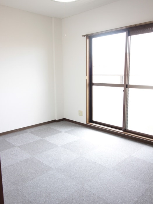 物件内観写真13　(居室)