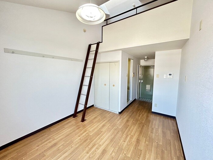 物件内観写真9　(居室)