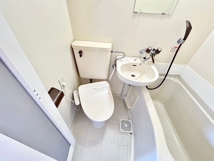 物件内観写真13　(トイレ)