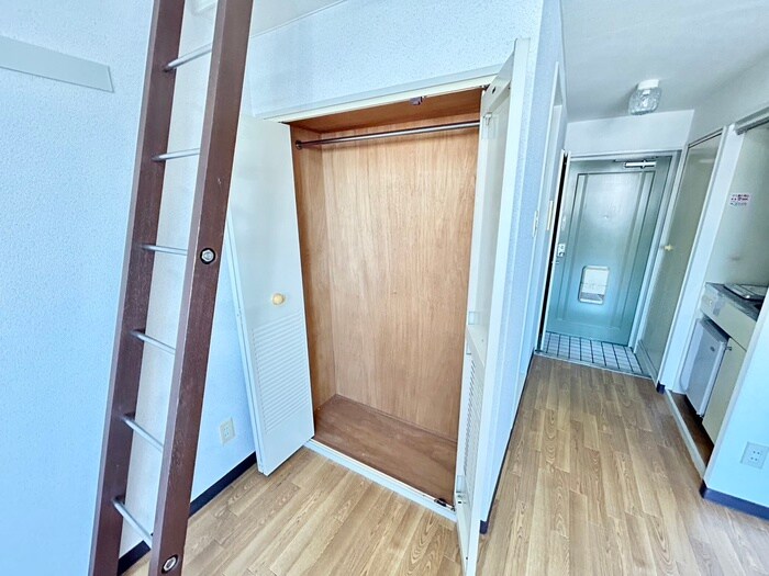 物件内観写真18　(収納)