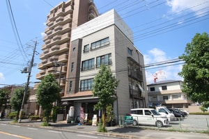 AHビル外観写真