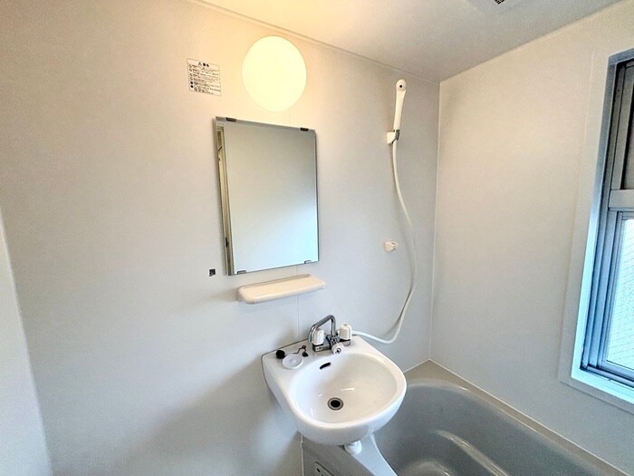 物件内観写真12　(洗面)