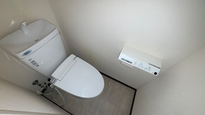 物件内観写真12　(トイレ)